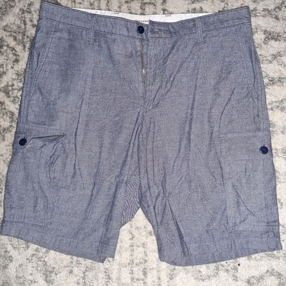 Dockers 36W cargo shorts